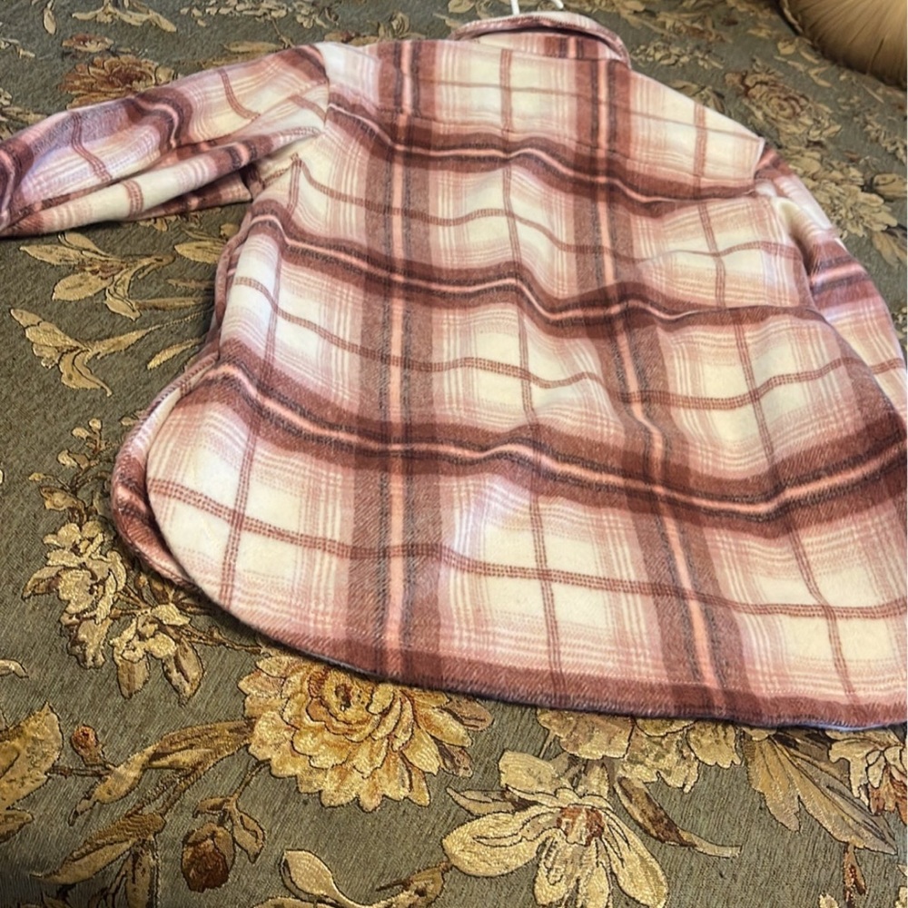 Old Navy Shacket - image 3